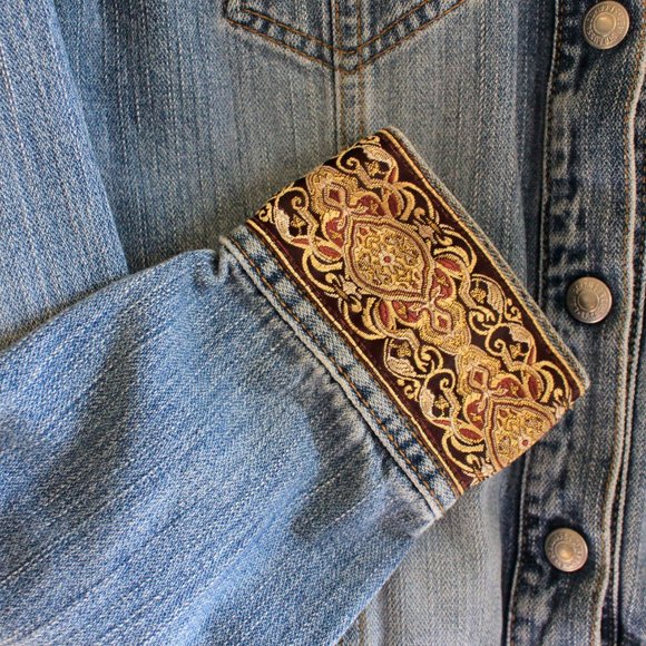 Hand Embroidered & Embellished Denim Levi Jacket - Picture 5 of 7